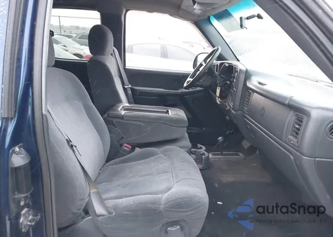 2001 Chevrolet Silverado 1500 Ls z USA, uszkodzony, nr VIN 2GCEK19T611115940